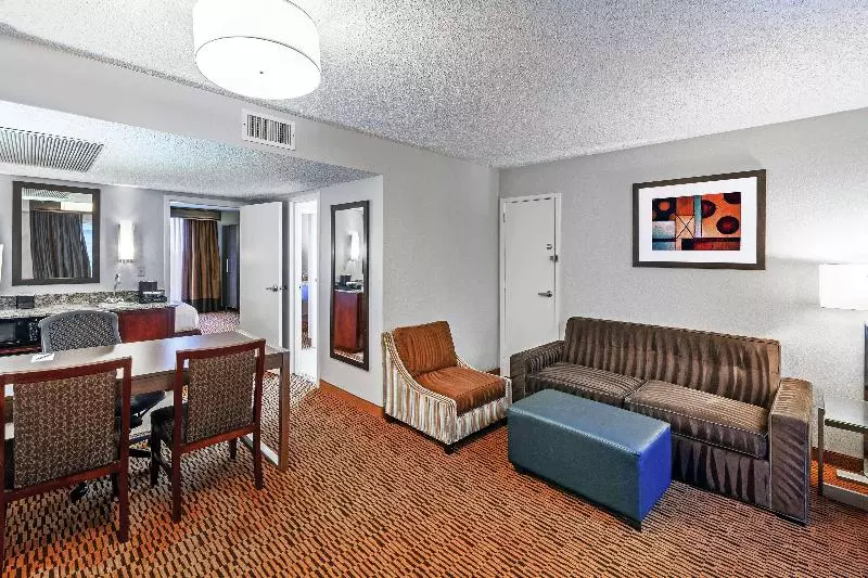 ２ベッドスイートルーム, Embassy Suites By Hilton Dallas Market Center