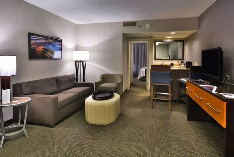 سوییت, Embassy Suites By Hilton Denver Central Park
