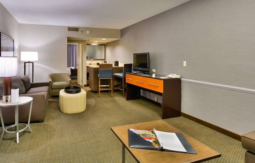 스위트, Embassy Suites By Hilton Denver Central Park