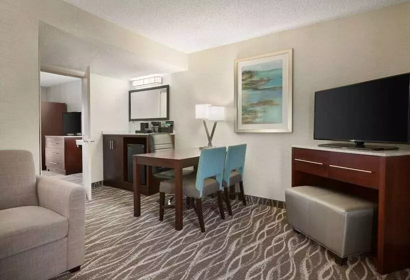 سوئیت برای معلولان, Embassy Suites By Hilton Lompoc Central Coast