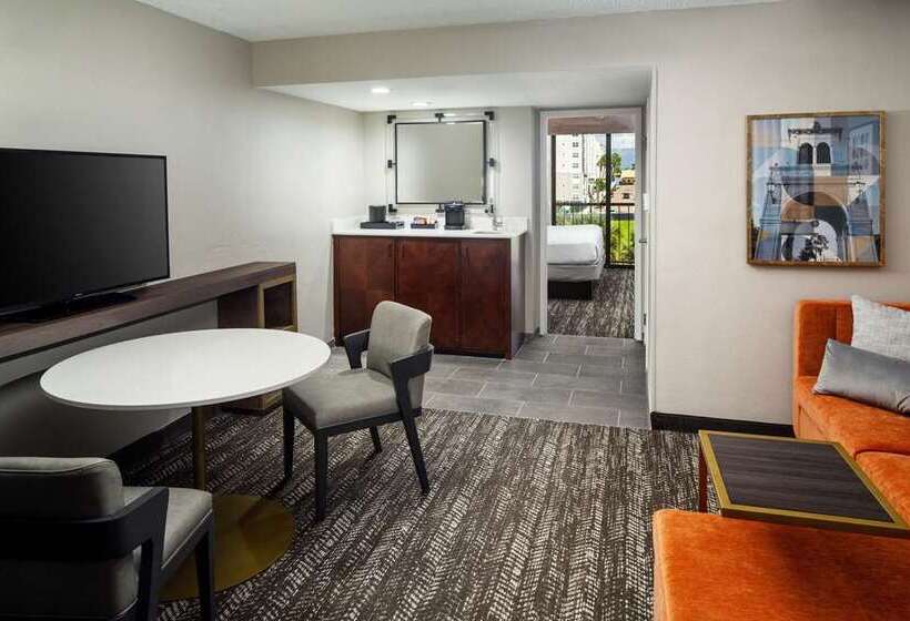 StandaardKamer, Embassy Suites By Hilton San Antonio Airport