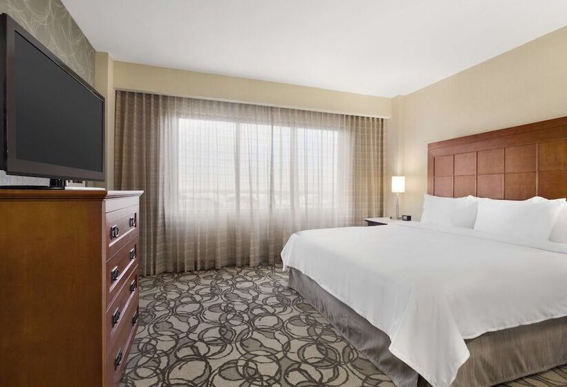 جناح لذوى الاحتياجات الخاصة, Embassy Suites By Hilton San Antonio Airport