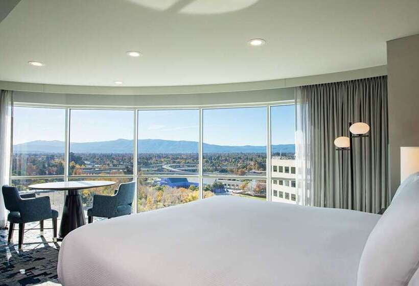 جناح سرير كينج, Hilton San Diego Mission Valley