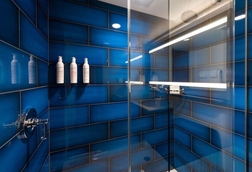 带双人床的经典房间, Le Méridien Essex Chicago