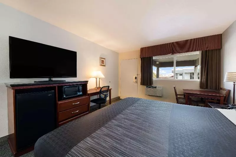 اتاق استاندارد با تخت بزرگ, Rodeway Inn South San Francisco Airport