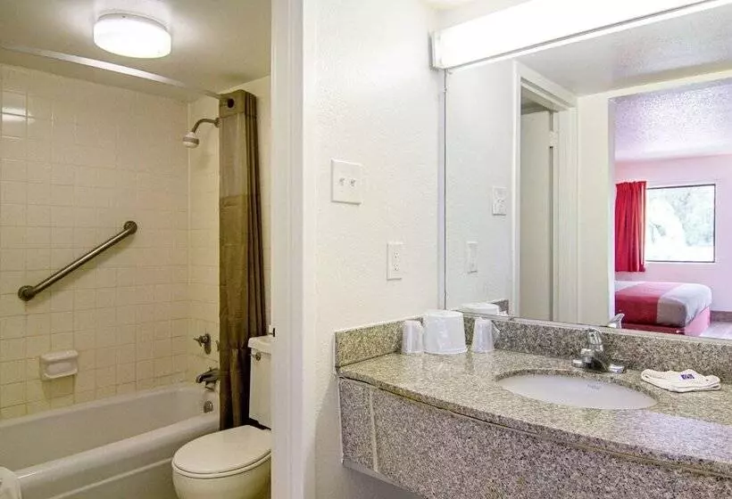 デラックスルーム, Motel 6 Starke, Fl