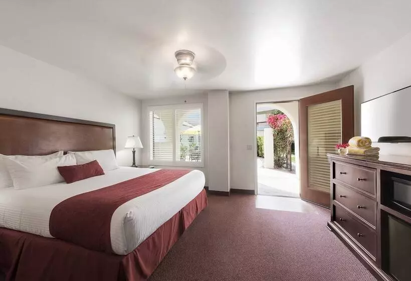 ダブルベッドのクラシックルーム, Palm Mountain Resort & Spa