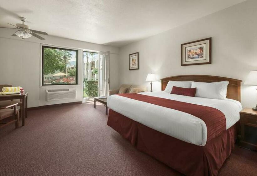 חדר דחוקס עם מיטת קינג, Palm Mountain Resort & Spa