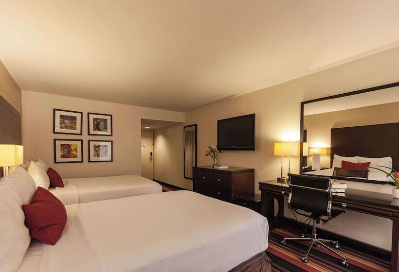 اتاق استاندارد با 2 تخت دوبل, Clarion Hotel New Orleans   Airport & Conference Center