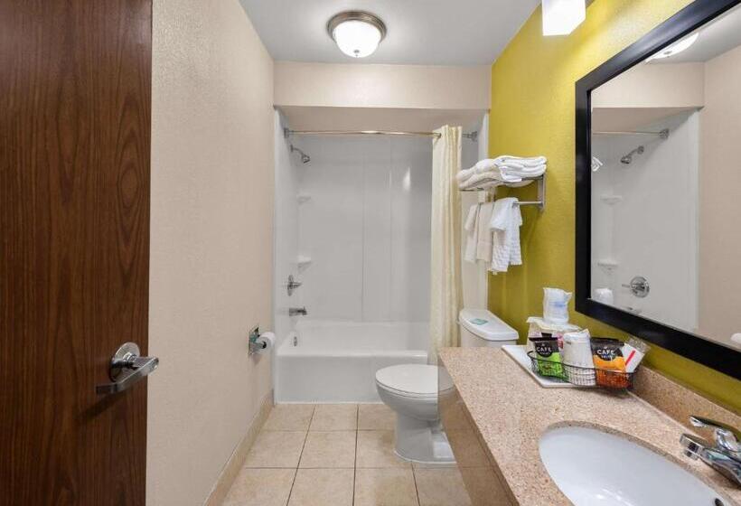 스위트, Best Western Adena Inn