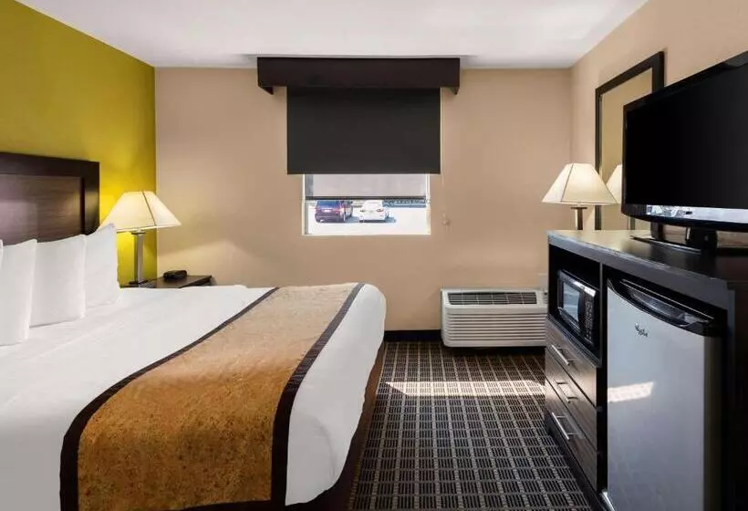 身障者適用キングサイズベッドルーム, Best Western Adena Inn