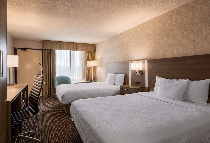 Номер Стандарт 2 Двуспальные Кровати, Best Western Mill River Manor