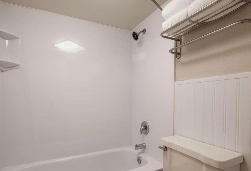 2ダブルベッドのスタンダードルーム, Best Western Mill River Manor