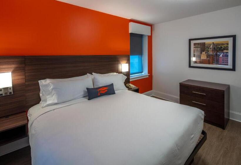 Стандартный Номер Кровать Кинг, Collegian Hotel & Suites, Trademark Collection By Wyndham