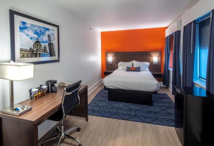 Номер Deluxe, Collegian Hotel & Suites, Trademark Collection By Wyndham