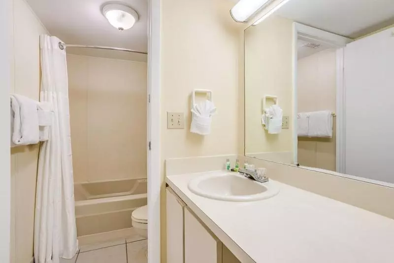 سوئیت با تخت بزرگ, Collegian Hotel & Suites, Trademark Collection By Wyndham