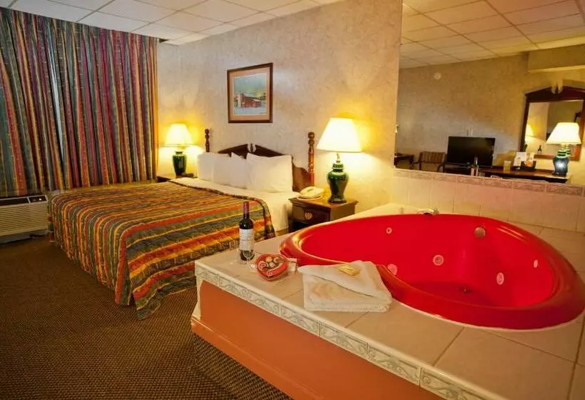 キングサイズベッドのスイートルーム, Days Inn By Wyndham Parsippany