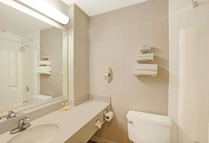 비즈니스룸, Days Inn By Wyndham Parsippany