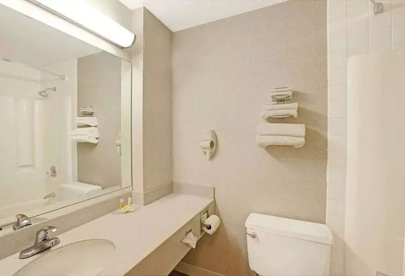 ビジネスルーム, Days Inn By Wyndham Parsippany