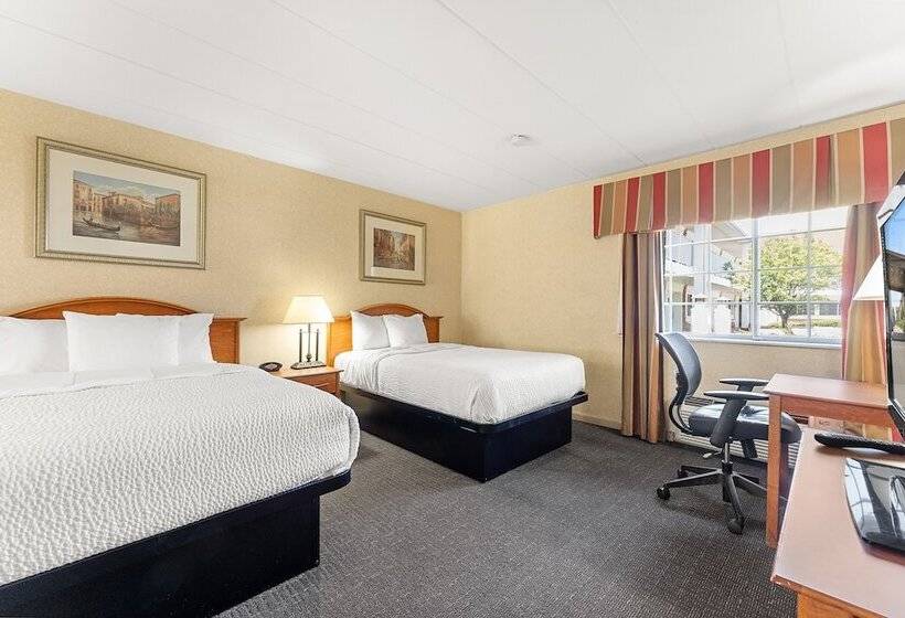 스탠다드 룸 더블 침대 2개, Days Inn & Suites By Wyndham Roseville/detroit Area
