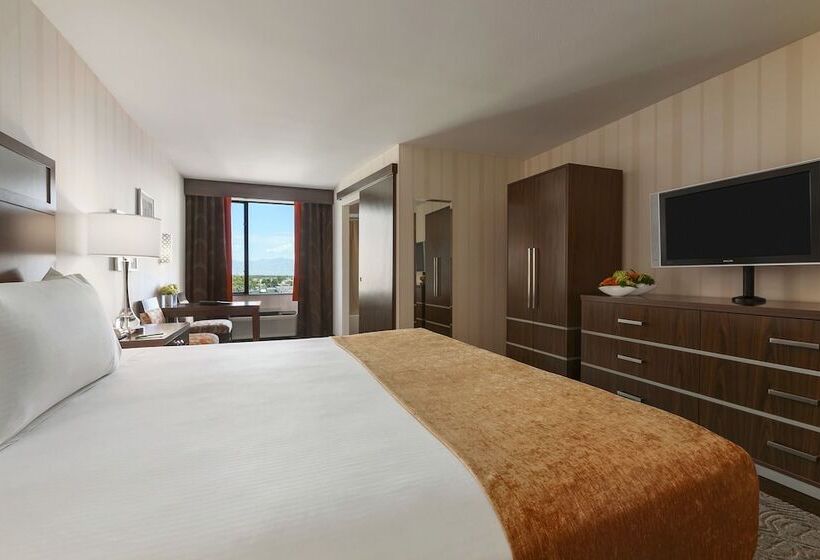 高级客房, Gold Coast Hotel And Casino