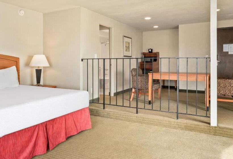 غرفة قياسية سرير كينج, Golden Sails