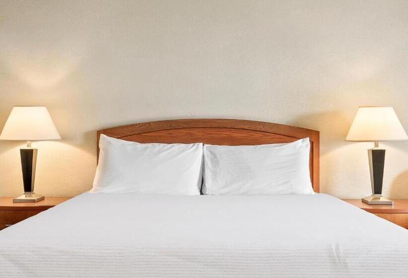 غرفة ديلوكس سرير كينج, Golden Sails