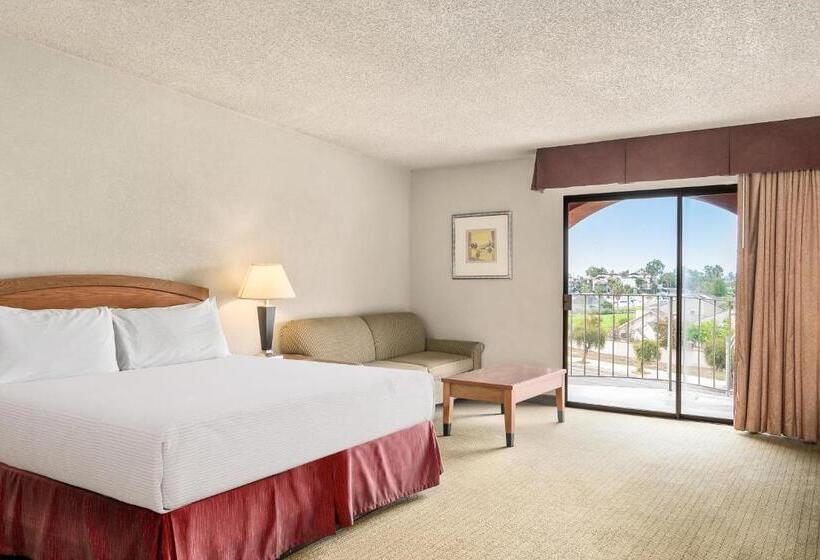 غرفة ديلوكس سرير كينج, Golden Sails