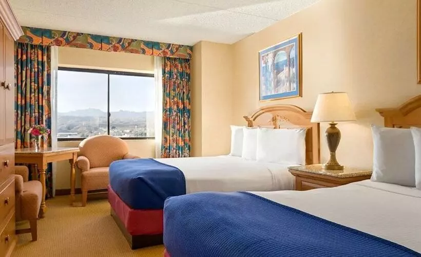 اتاق لوکس, Harrah S Laughlin Beach Resort & Casino