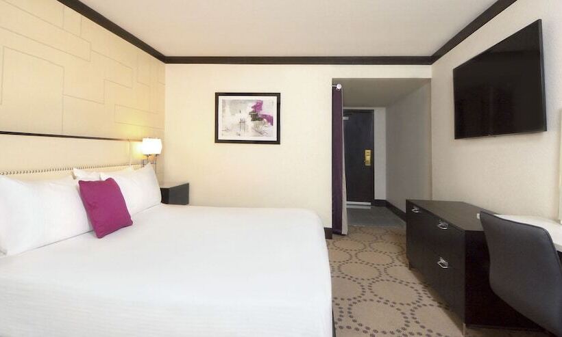 غرفة بريميوم, Harrah S Laughlin Beach Resort & Casino