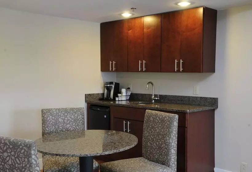 スイート, Holiday Inn Columbia East Jessup, An Ihg