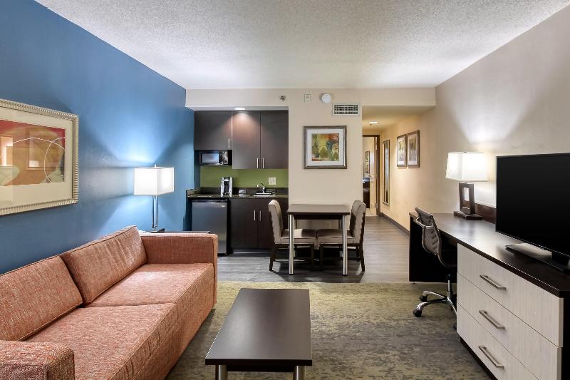 جناح, Holiday Inn & Suites Atlanta Airport North, An Ihg
