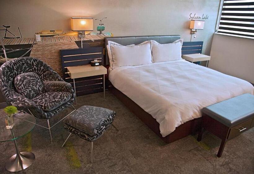 חדר סטנדרט עם מיטת קינג, The Rushmore Hotel & Suites; Bw Premier Collection