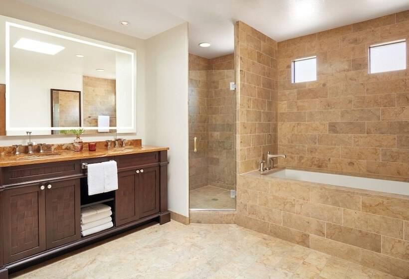 سوییت جونیور, Enchantment Resort