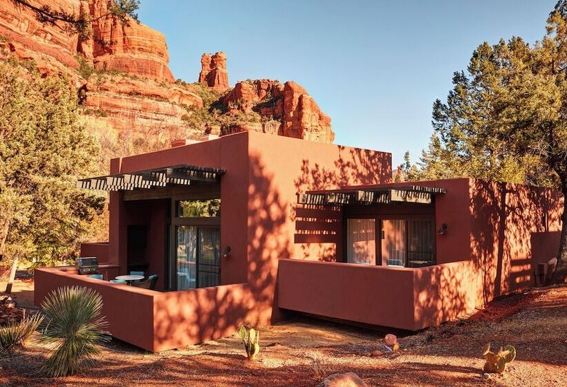 سوئیت با تخت بزرگ, Enchantment Resort