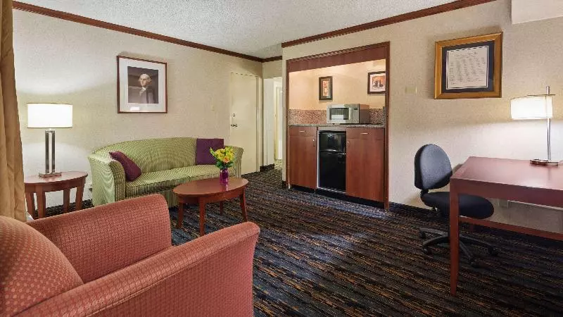 キングサイズベッドのスイートルーム, Best Western Fairfax City