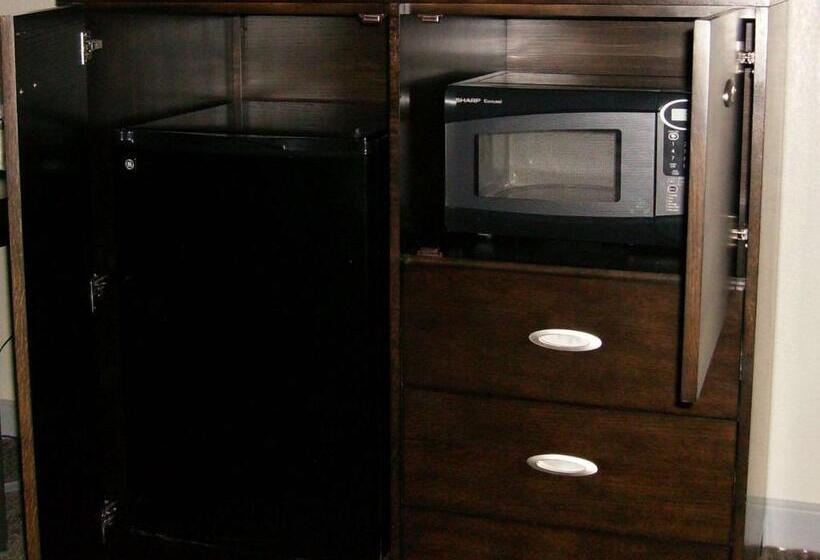 غرفة قياسية سرير كينج لذوى الإحتياجات الخاصة, Best Western Plus Bradford Inn