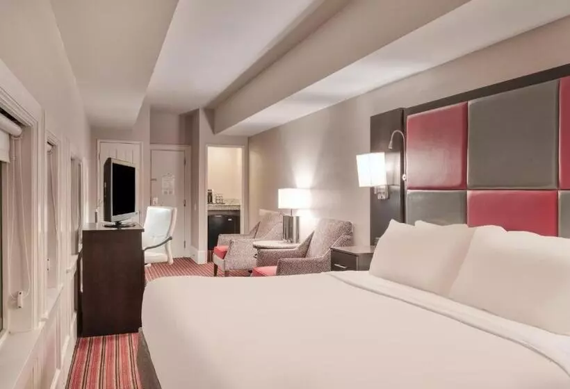 キングサイズベッドのスタンダードルーム, Crowne Plaza Indianapolis Dwtn Union Stn, An Ihg
