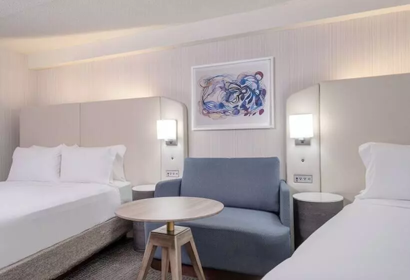 ２ダブルベッドのスタンダードルーム, Crowne Plaza Indianapolis Airport, An Ihg
