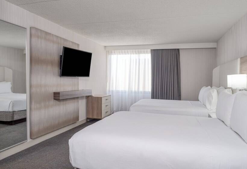 חדר סטנדרט שתי מיטות זוגיות, Crowne Plaza Indianapolis Airport, An Ihg