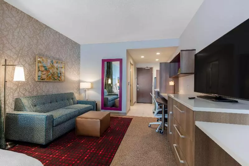身障者適用スタンダードルーム, Crowne Plaza Indianapolis Airport, An Ihg