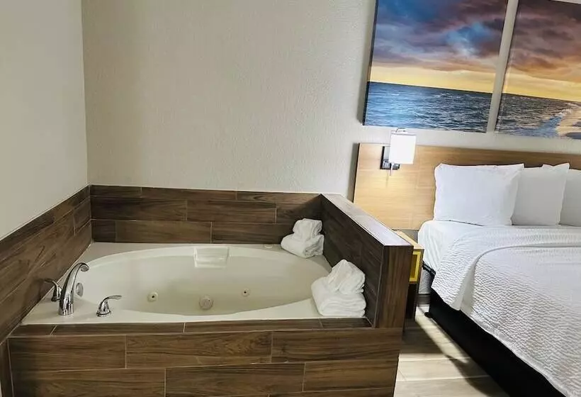 デラックススイート, Days Inn By Wyndham Ocala North