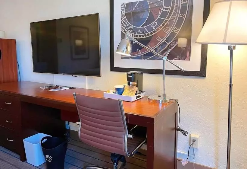 اتاق داخلی دلوکس, Four Points By Sheraton San Rafael Marin County