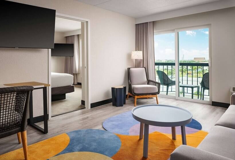 סוויטה צדדית נוף לים, Hilton Garden Inn Cocoa Beach Oceanfront