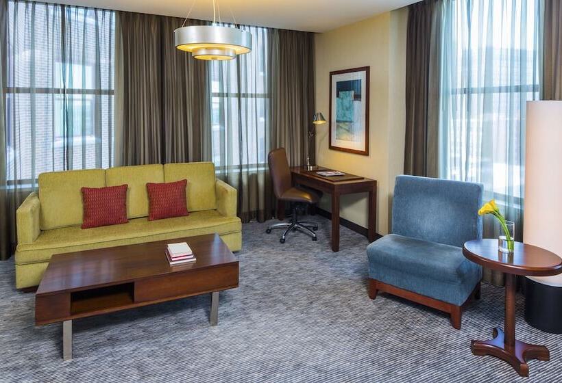 Люкс, Hyatt Regency Buffalo