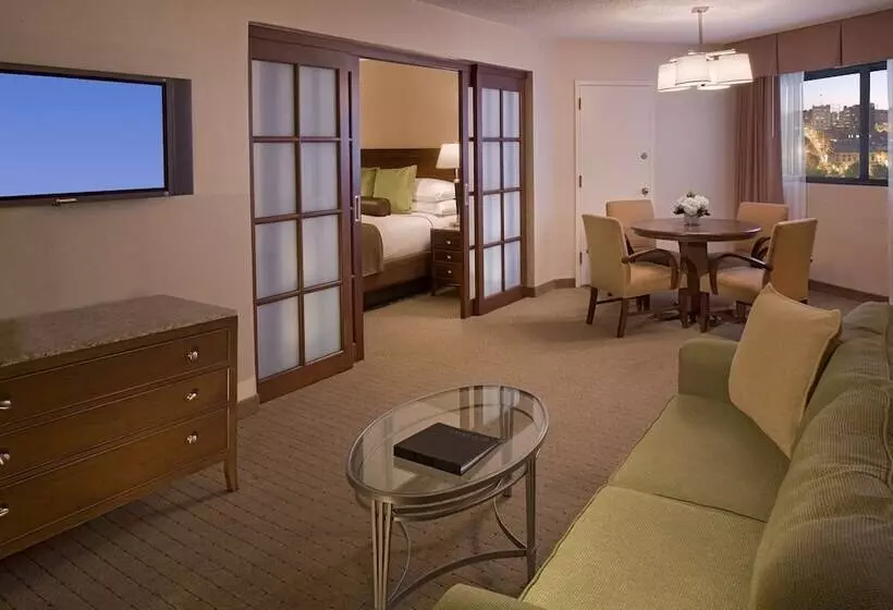 スイート, Hyatt Regency New Brunswick