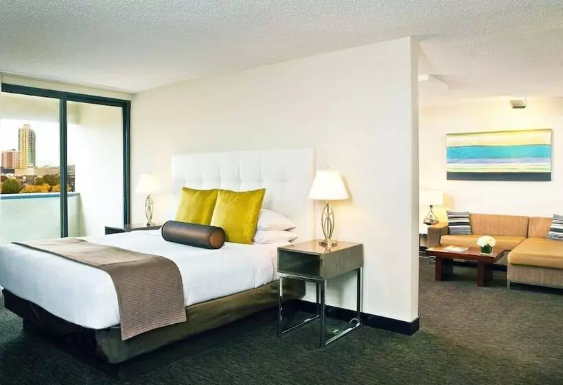 スイート, Hyatt Regency New Brunswick