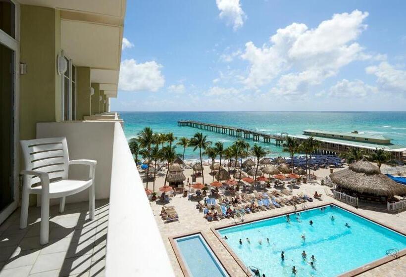 2 Bedrooms Suite Sea View, Newport Beachside Hotel & Resort