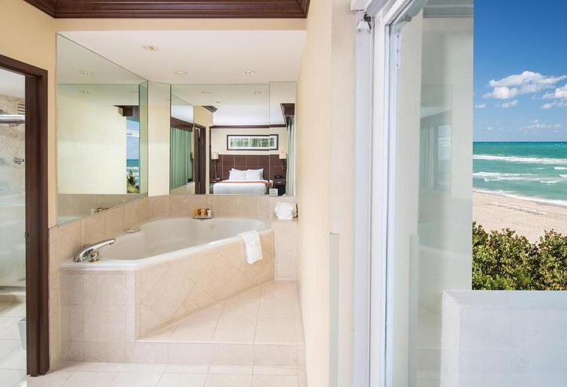 2 Bedrooms Suite Sea View, Newport Beachside Hotel & Resort