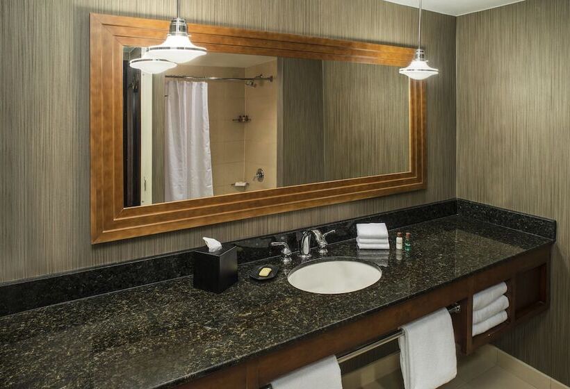 스탠다드 룸 더블 침대 2개, The Plaza Hotel Columbus At Capitol Square